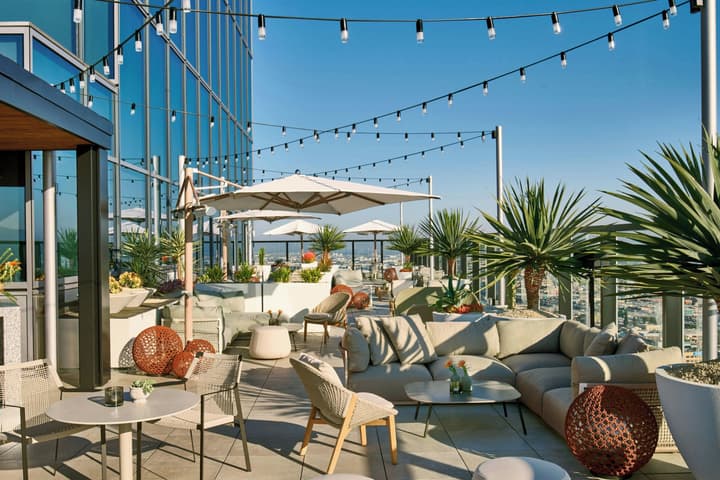 AC Hotel Downtown Los Angeles, a Marriott Hotel