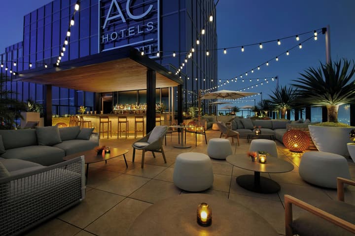 AC Hotel Downtown Los Angeles, a Marriott Hotel