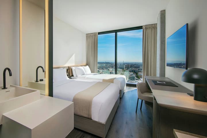 AC Hotel Downtown Los Angeles, a Marriott Hotel