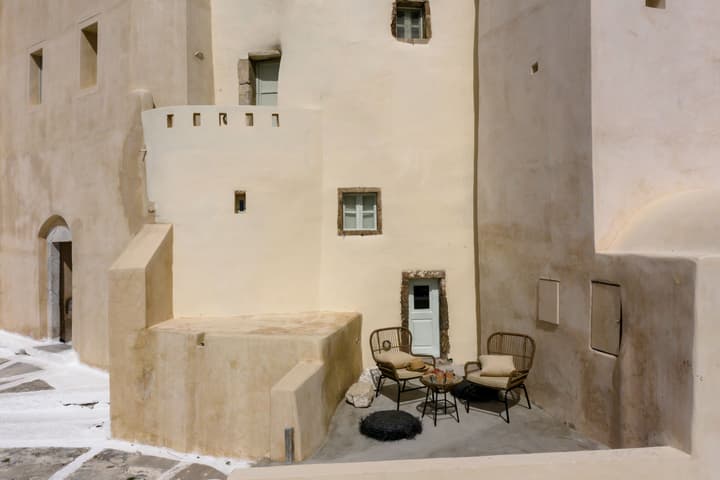 Exi Castle Suites
