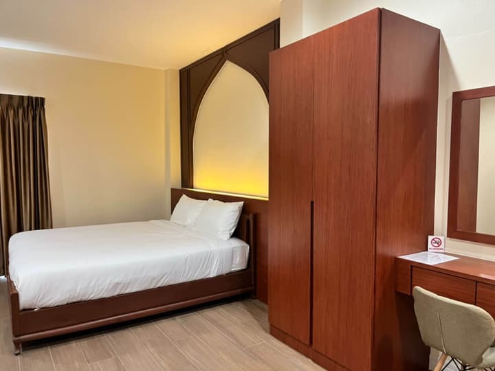 Anwari Hotel