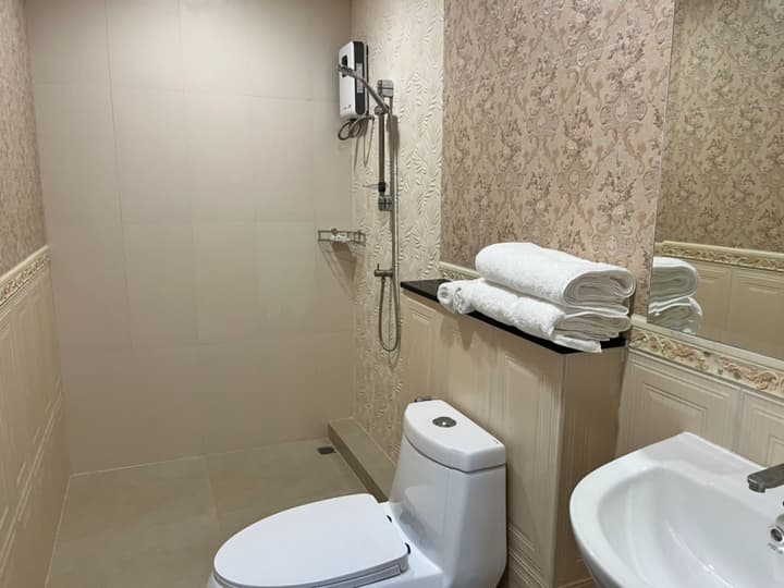 Anwari Hotel