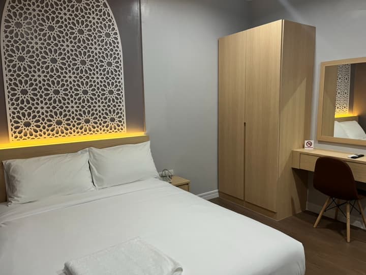 Anwari Hotel