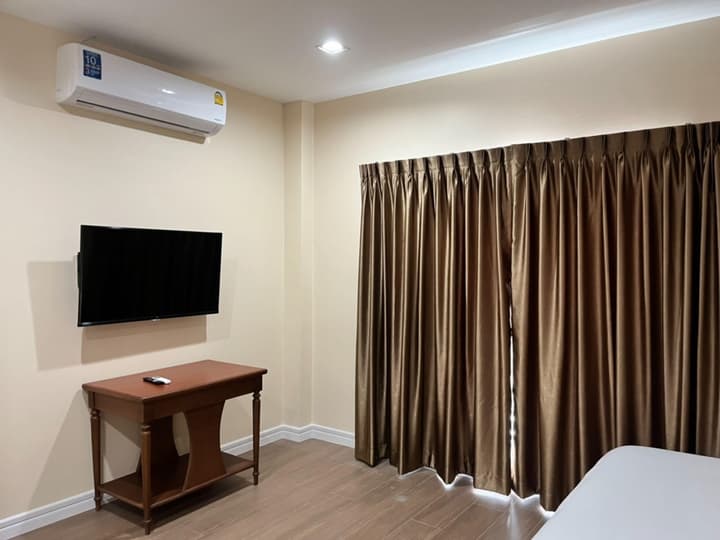 Anwari Hotel