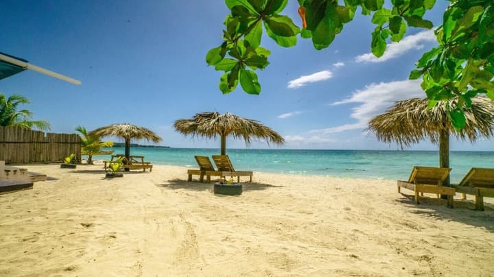 Jamaica Tamboo Resort