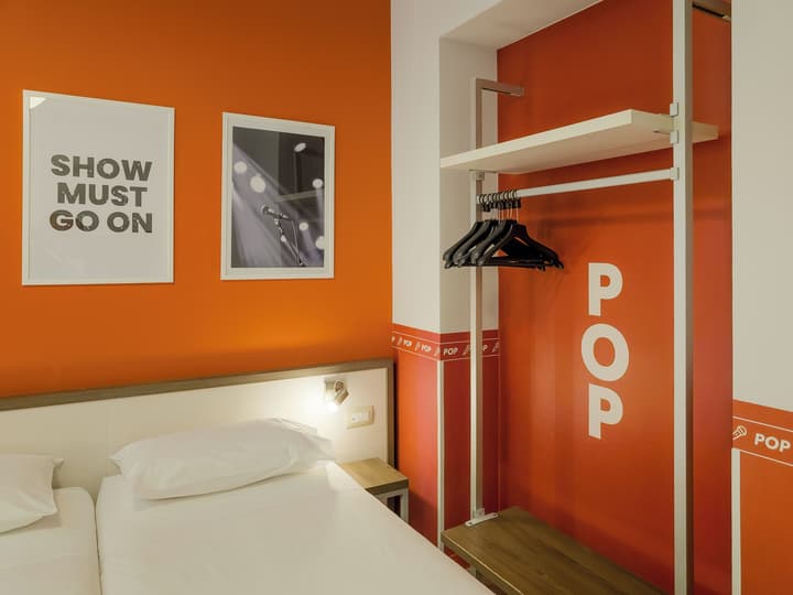 Sure Hotel by Best Western Nologo
