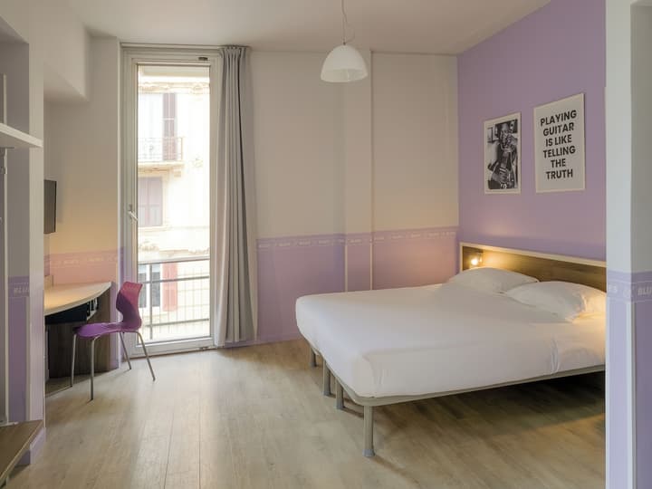 Sure Hotel by Best Western Nologo