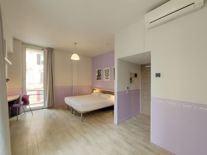 Sure Hotel by Best Western Nologo