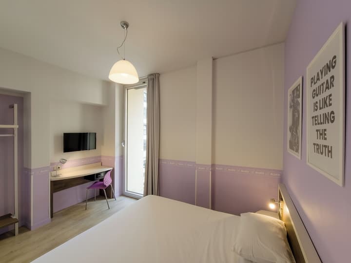 Sure Hotel by Best Western Nologo