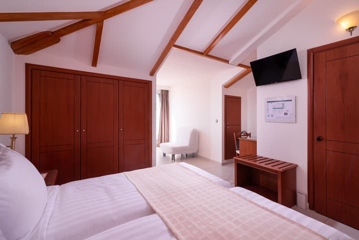 Avalon Palace Hotel by GHH