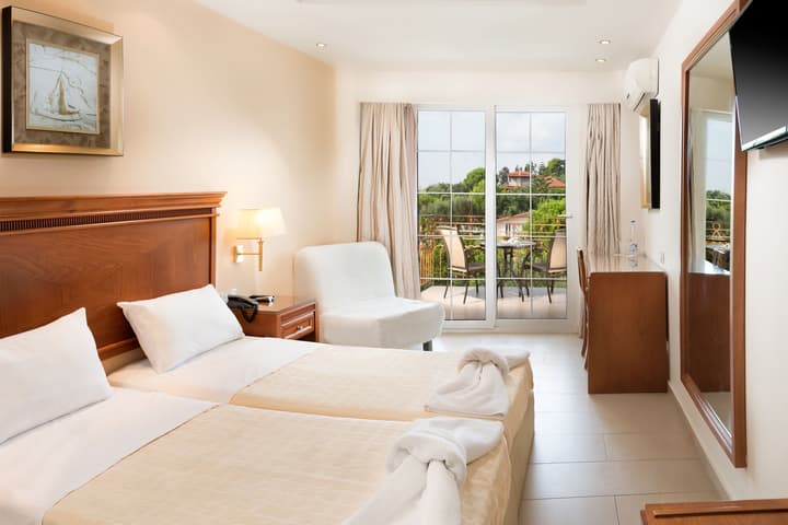 Avalon Palace Hotel by GHH