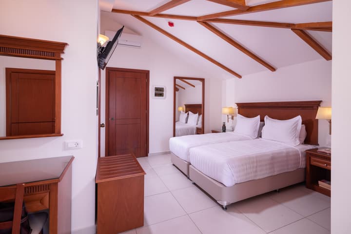 Avalon Palace Hotel by GHH