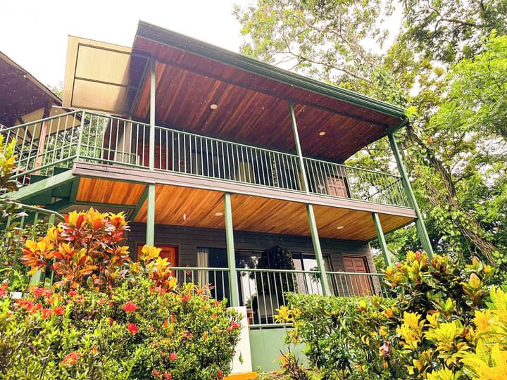 Tabulia Tree Hotel and Villas