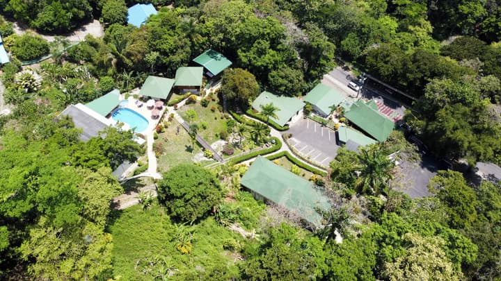 Tabulia Tree Hotel and Villas