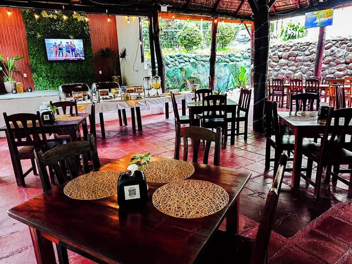 Tabulia Tree Hotel and Villas