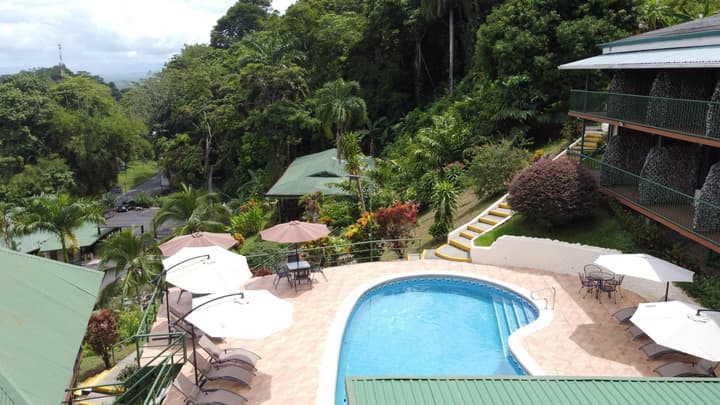 Tabulia Tree Hotel and Villas