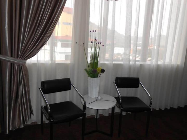 HIG Hotel & Convention