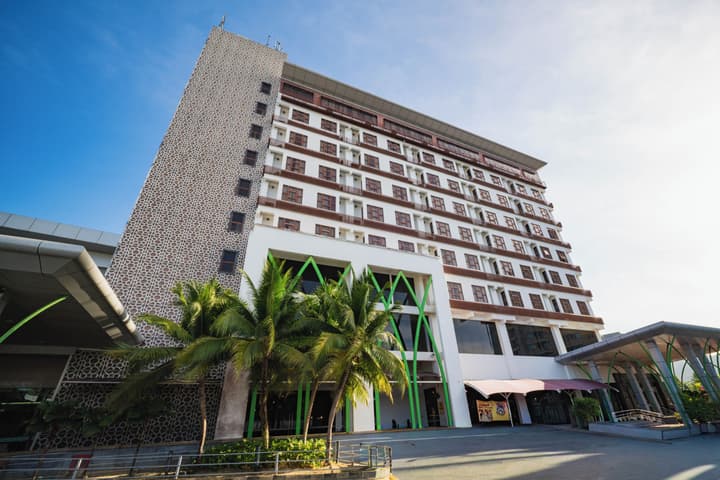 HIG Hotel & Convention