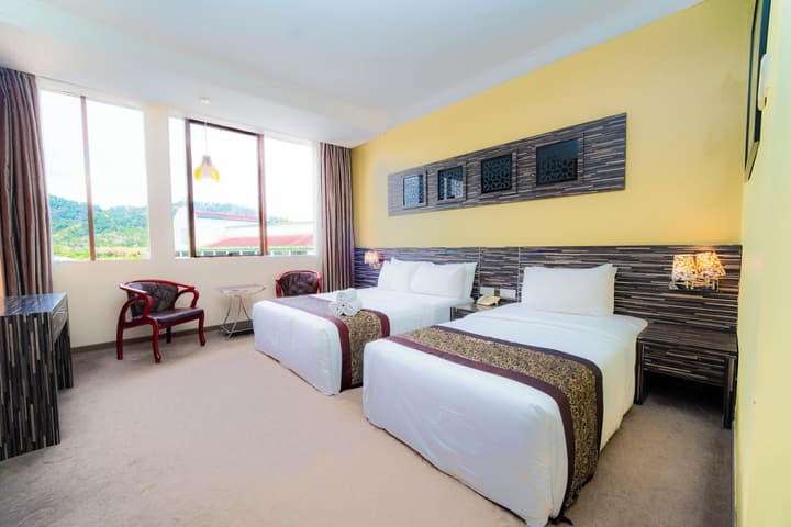 HIG Hotel & Convention