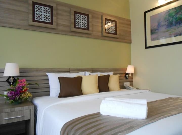 HIG Hotel & Convention
