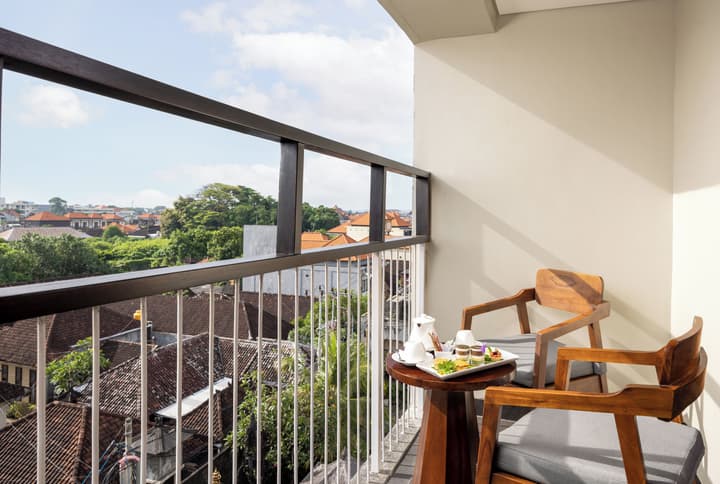 J4 Hotels Legian