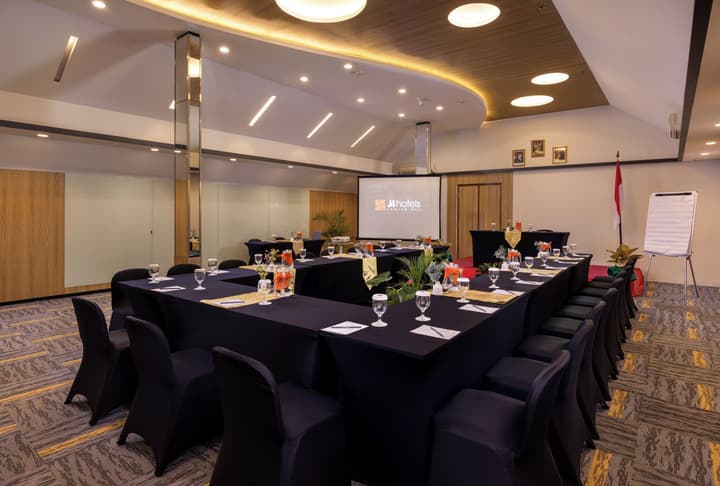 J4 Hotels Legian