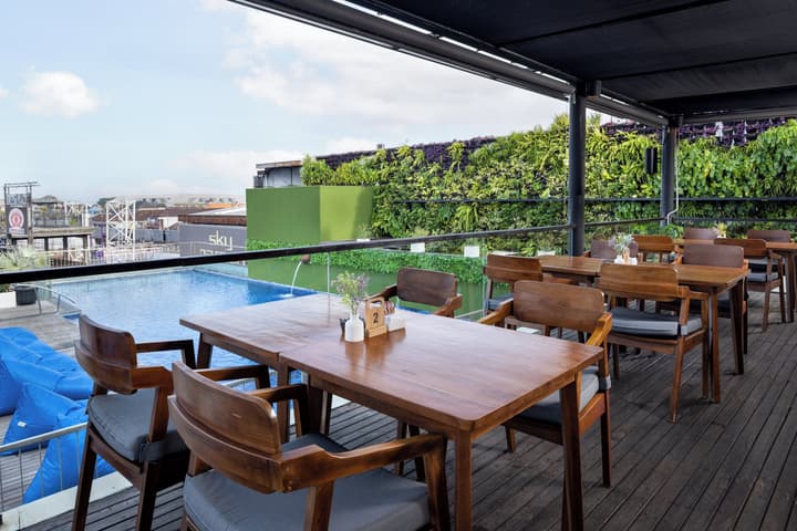 J4 Hotels Legian