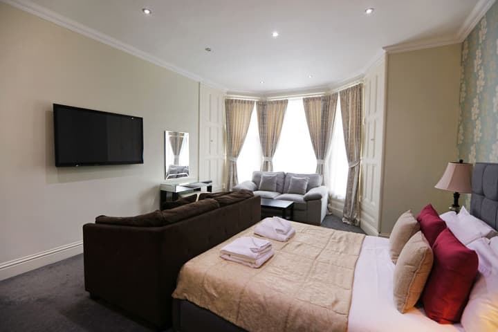 Palmerston Suites