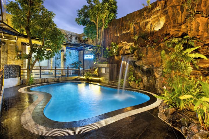 Jambuluwuk Malioboro Hotel Yogyakarta