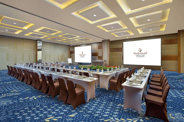 Jambuluwuk Malioboro Hotel Yogyakarta