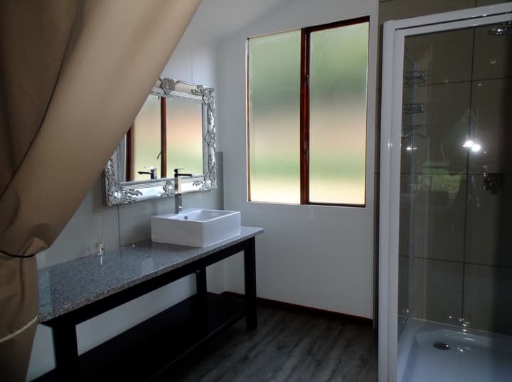 Old Mill Lodge, Working Ostrich Farm & Restaurant, Oudtshoorn