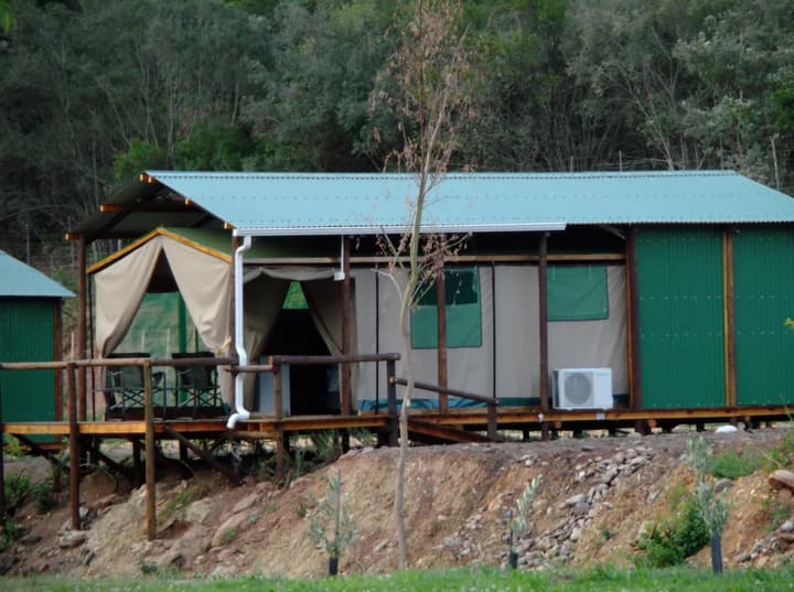 Old Mill Lodge, Working Ostrich Farm & Restaurant, Oudtshoorn