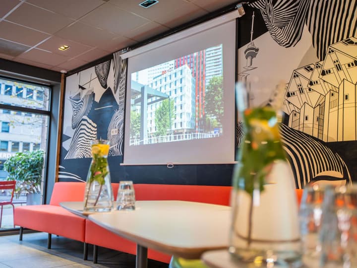 Ibis Rotterdam City Centre