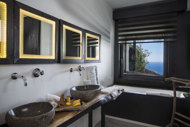 Myconian Utopia Relais & Chateaux