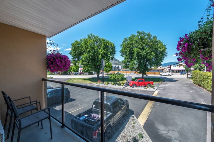 Sahara Courtyard Inn Penticton