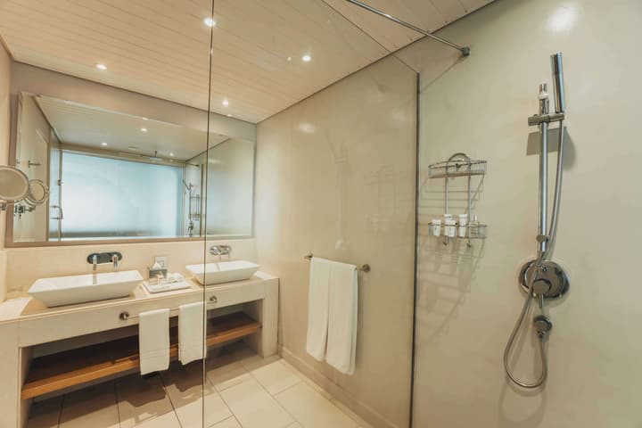 Radisson Blu Azuri Resort & Spa