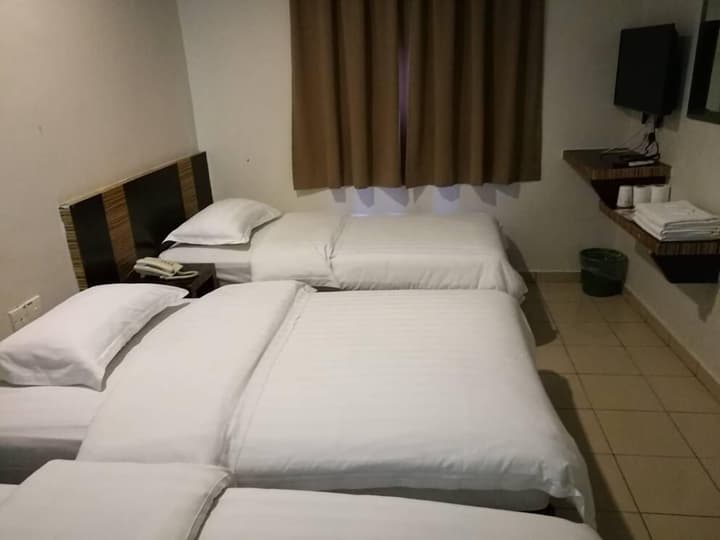 Hotel Traveller