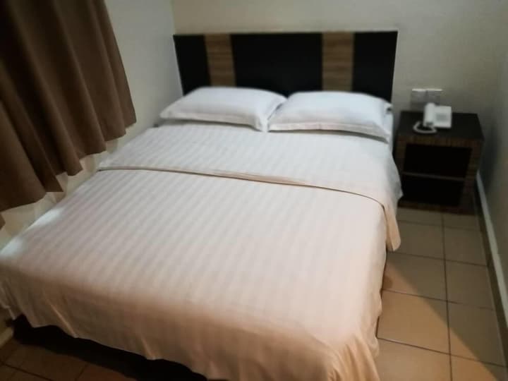 Hotel Traveller