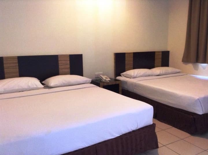 Hotel Traveller