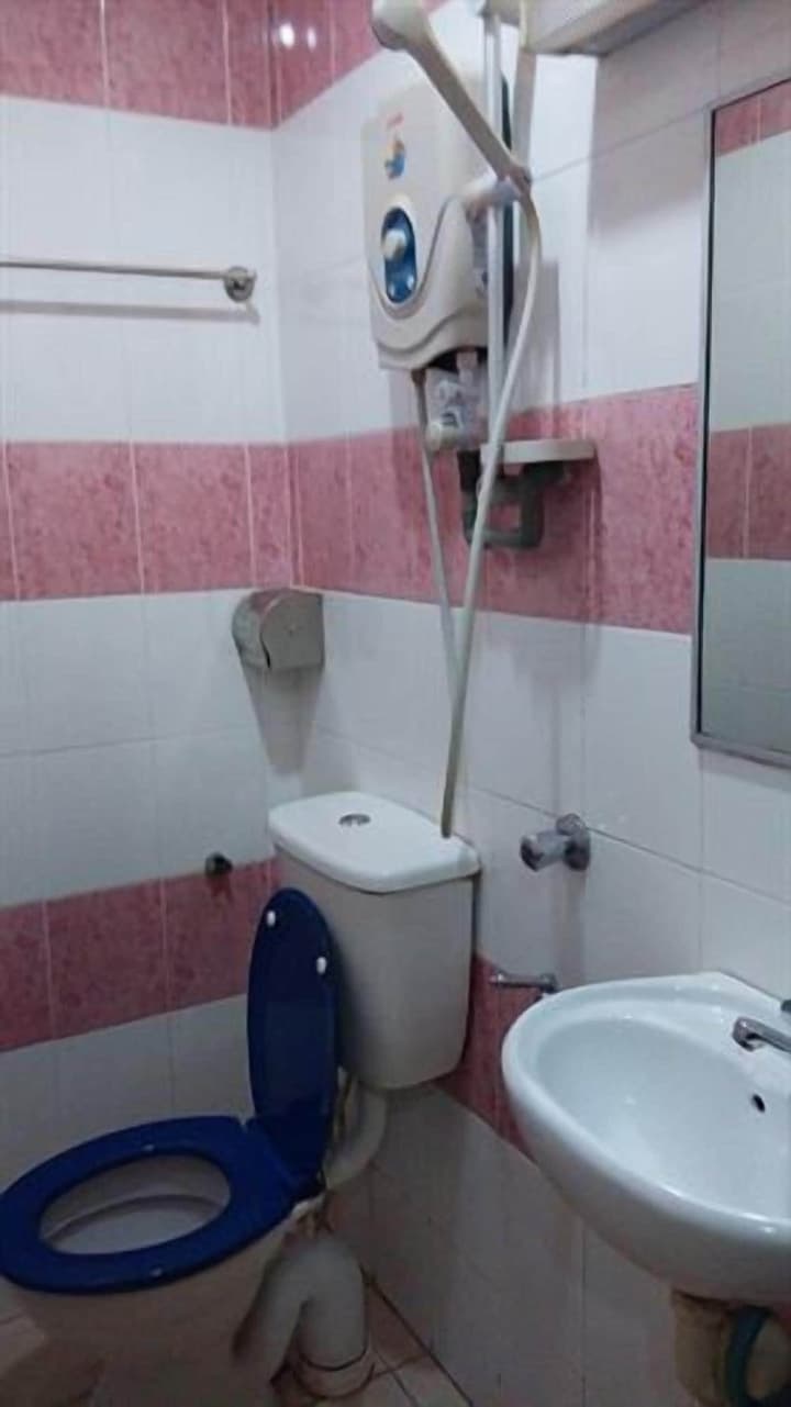 Hotel Traveller