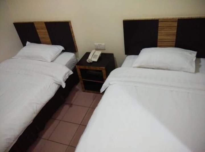 Hotel Traveller