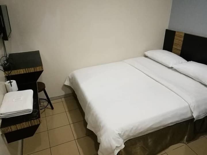 Hotel Traveller