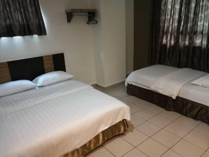 Hotel Traveller