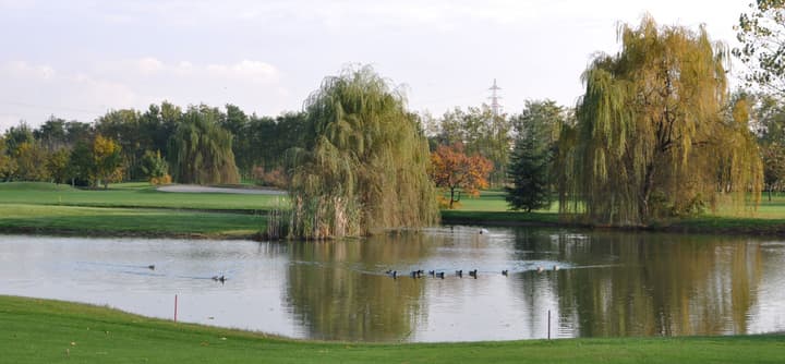 Golf Hotel
