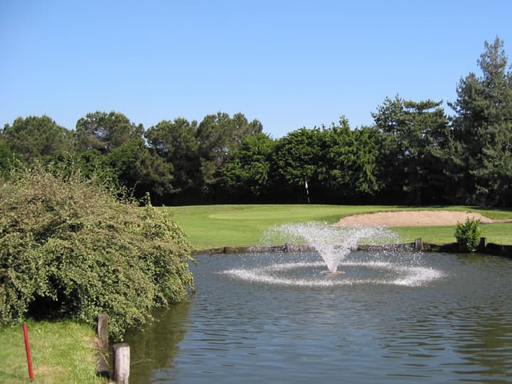 Golf Hotel