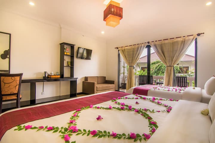 La Residence WatBo Hotel