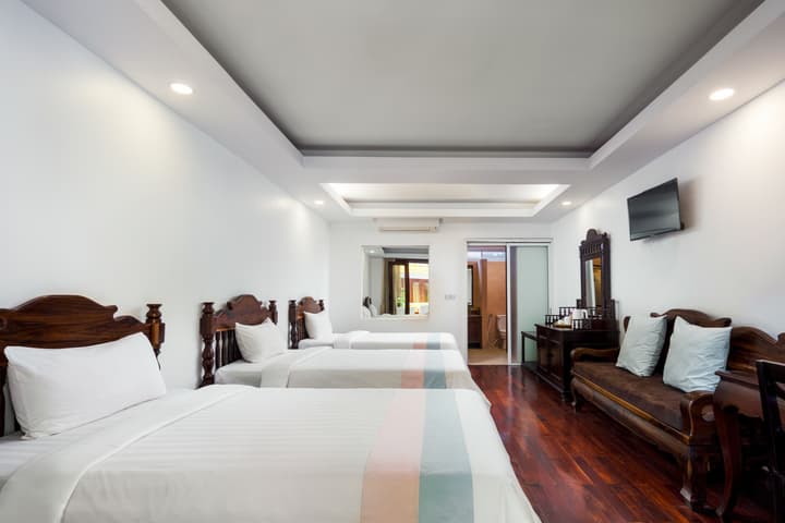 La Residence WatBo Hotel