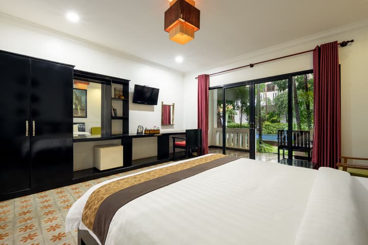 La Residence WatBo Hotel
