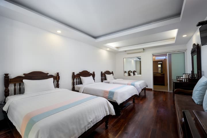 La Residence WatBo Hotel