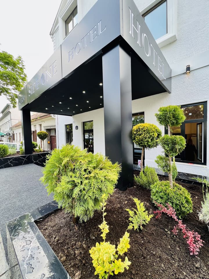 Side One Design Hotel